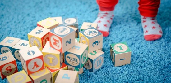 Mr. Dendro – Houten Blokken ABC Met Opbergzak - Engels - Houten Speelgoed 2 Jaar 5 Mr. Dendro – Houten Blokken ABC Met Opbergzak - Engels - Houten Speelgoed 2 Jaar - Afbeelding 3