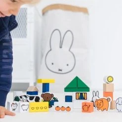 Bambolino Toys - Nijntje Houten Blokkendoos Boerderij - 28-delig Peuter Speelset Met Boerderijdieren - Educatief Speelgoed -Goedkope Blokken Winkel 550x371 1