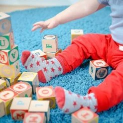 Mr. Dendro – Houten Blokken ABC Met Opbergzak - Nederlands Alfabet - Houten Speelgoed 2 Jaar -Goedkope Blokken Winkel 550x373 1