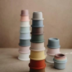 Stapelbekers Retro | Mushie -Goedkope Blokken Winkel 550x811